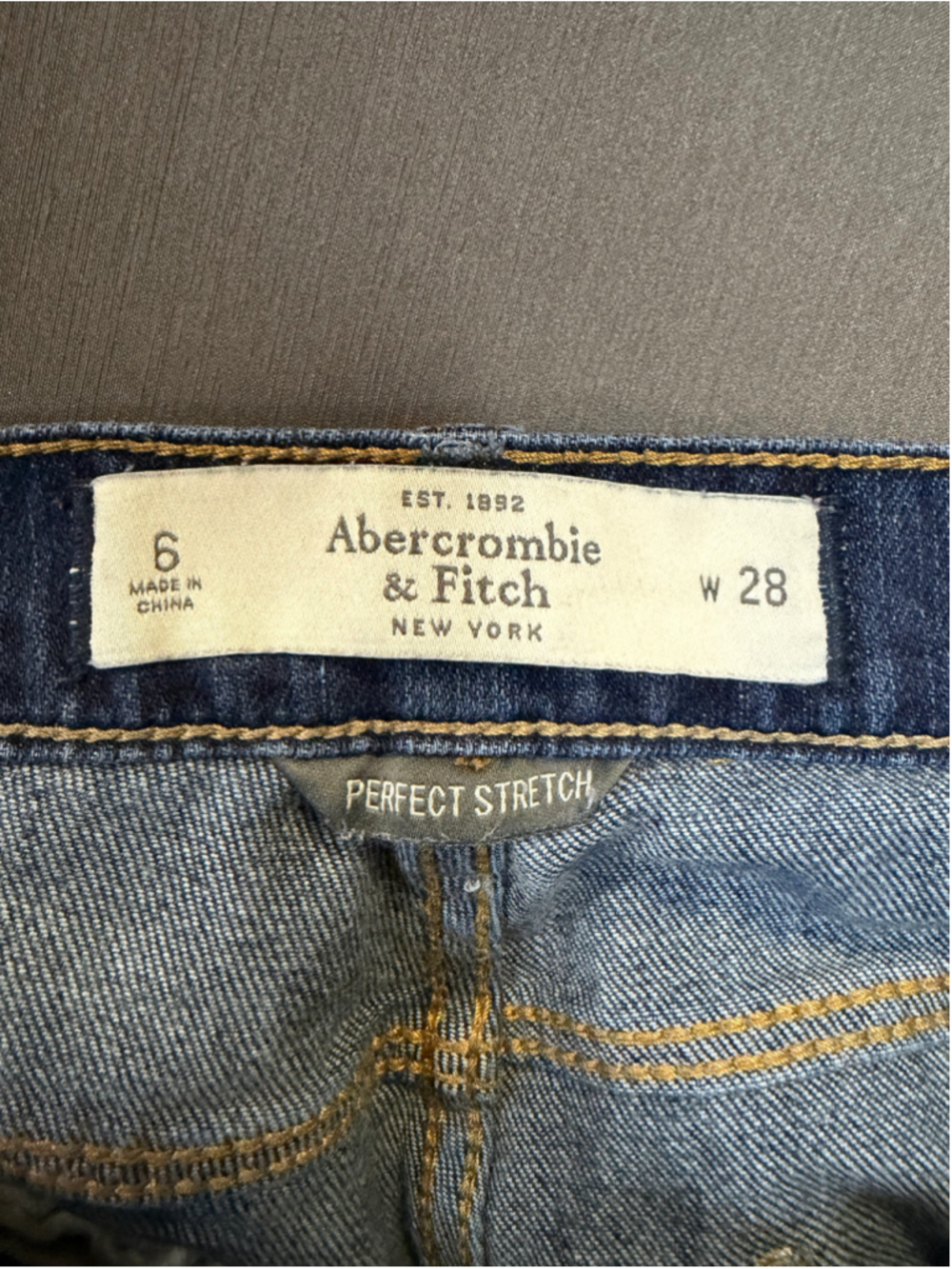 Women's Abercrombie & Fitch Skinny Jeans Size 6 Blue 28 W Perfect Stretch - Picture 3 of 12
